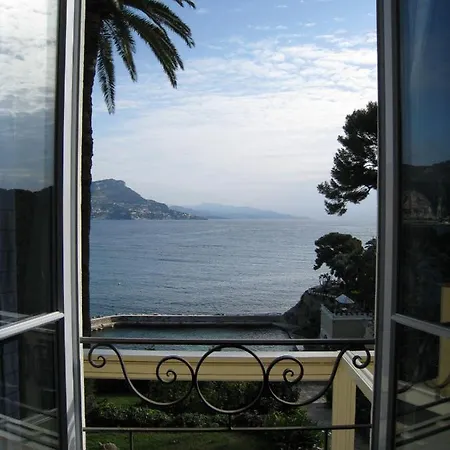 De Charme Brise Marine Hotel